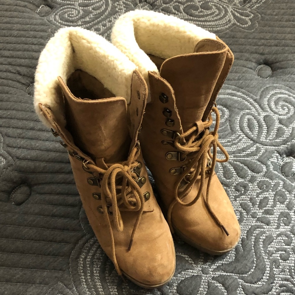 Boots Size 8